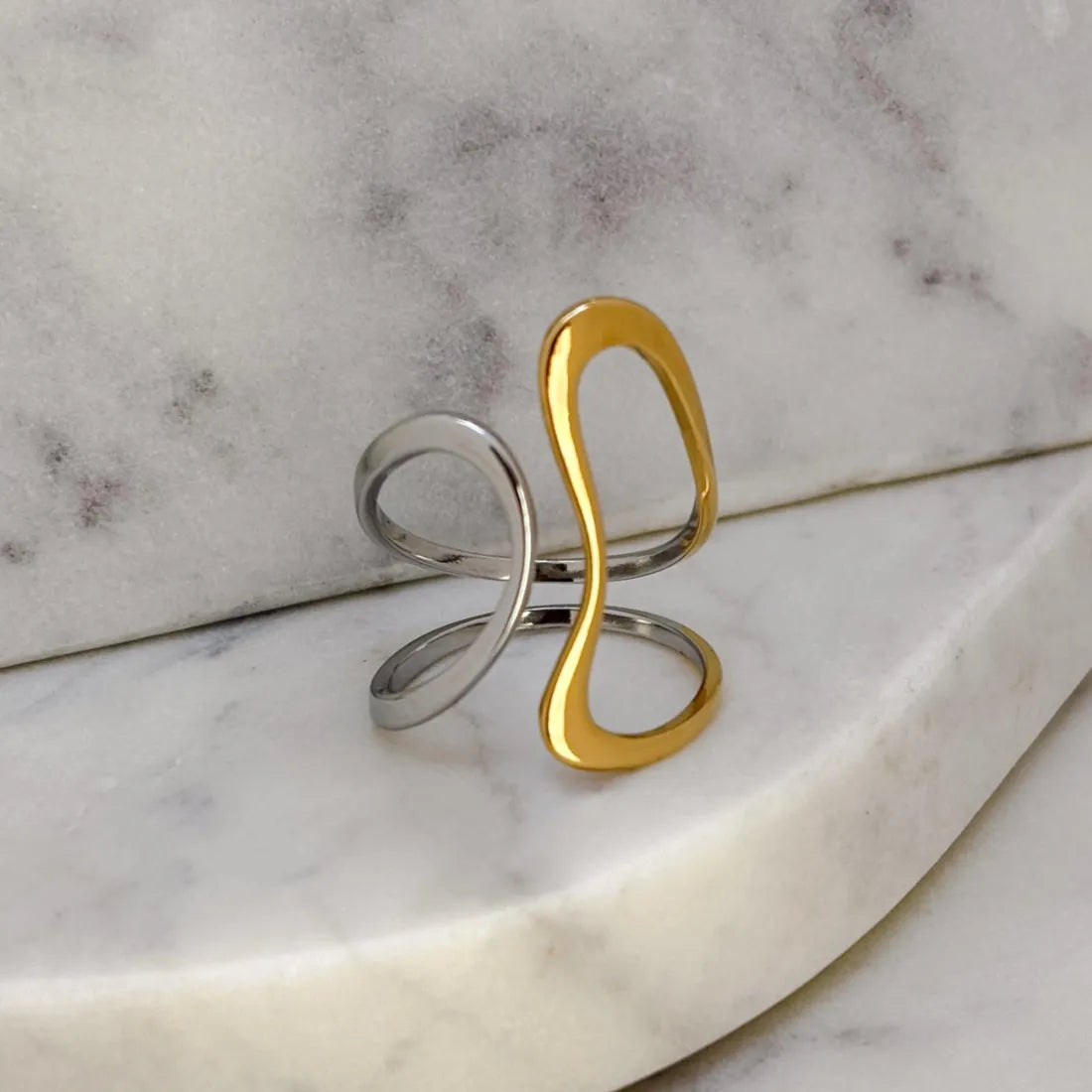 Two-Tone Wavy Ring