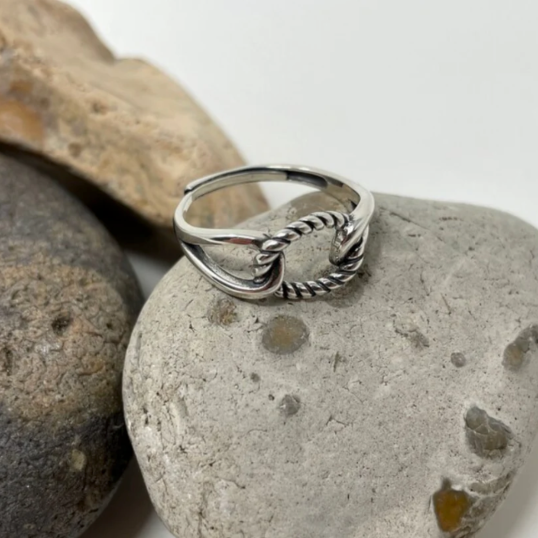 Eternal Bond Ring – Strength in Connection